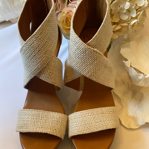 💎STUNNING💎Diane Von Furstenberg~HOST PICK 3X‼️Luxury Designer Opal Wedge Heels - Picture 7 of 16